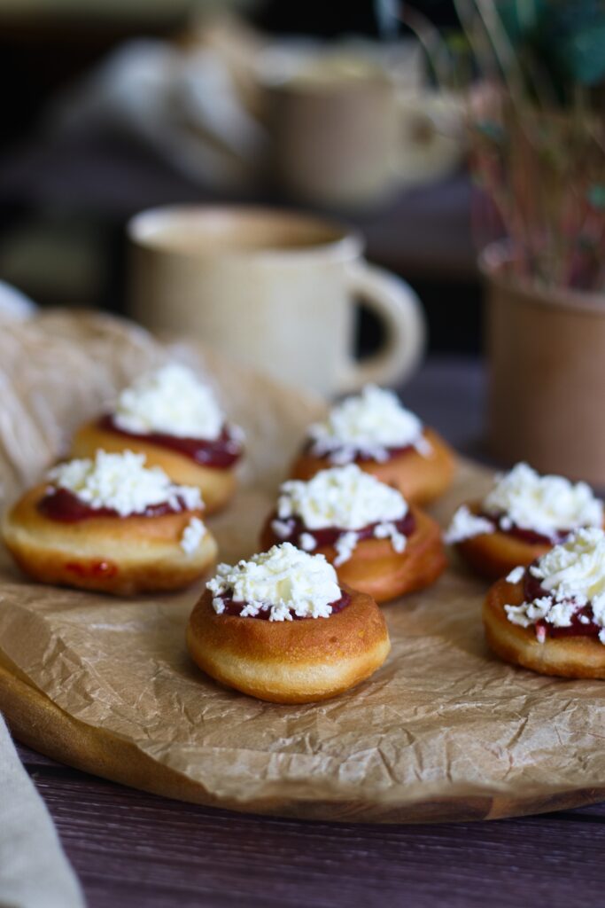 Vdolečky s povidly a tvarohem