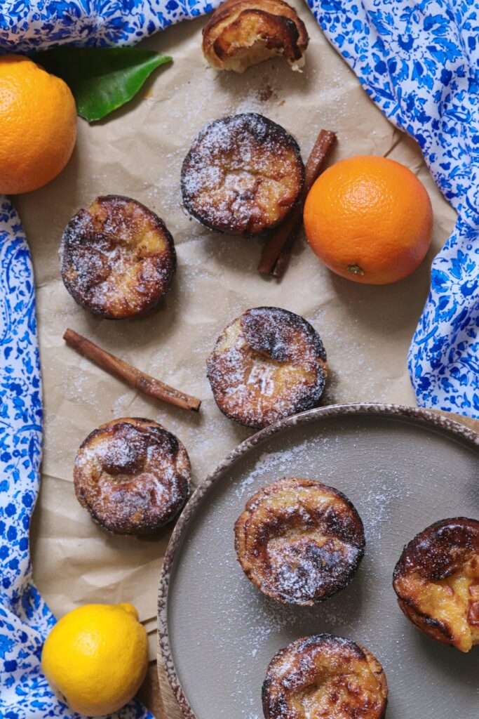 Pastel de Nata, portugalské vaječní koláčky v listovém těstě