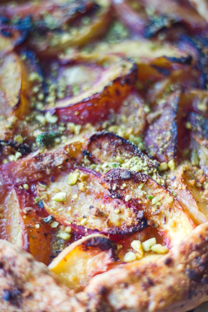 detail galetky broskve, nektarinky, pistácie