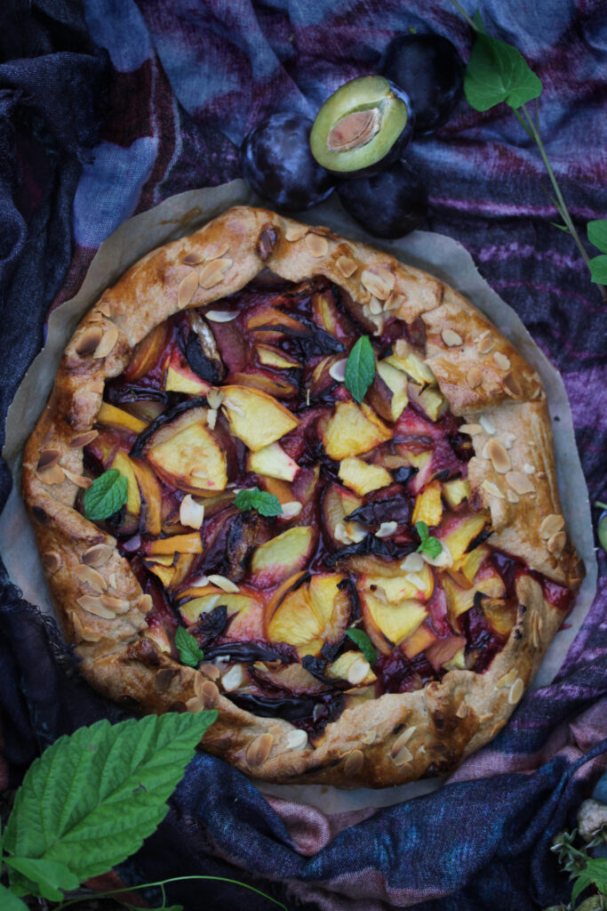 úvodní fotka broskvovo-švestkové galetky