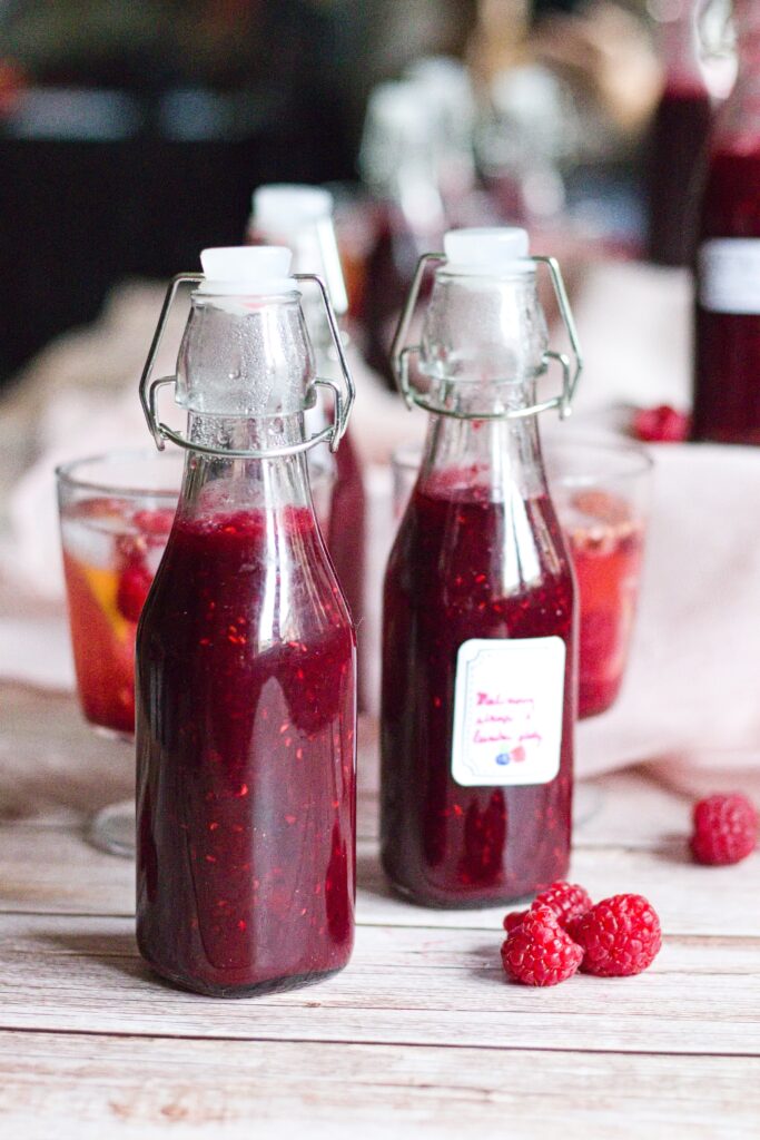 Domácí malinový sirup s lesními plody