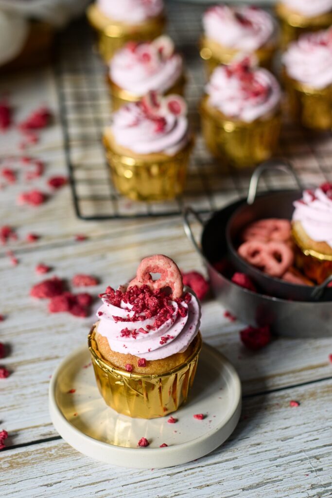 Mandlové cupcaky s malinovým krémem s ricottou