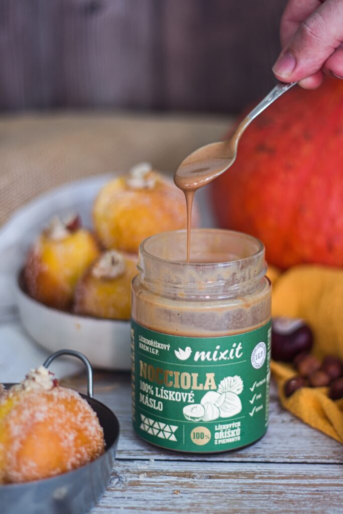 Dýňové koblížky s lískooříškovým krémem