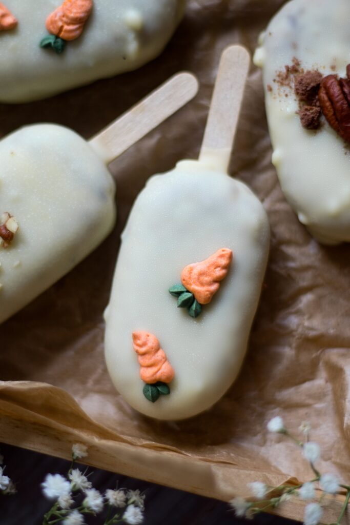 Mrkváčové cakepops s meruňkovým vkladem