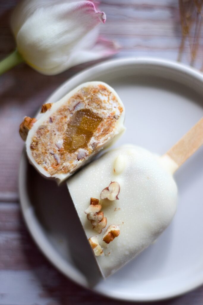 Mrkváčové cakepops s meruňkovým vkladem